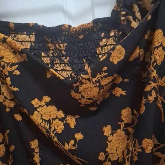 🍂5/$25 XS Black Gold Floral Puffed Sleeves Smocked Boho Cottagecore Dress - Picture 2 of 8